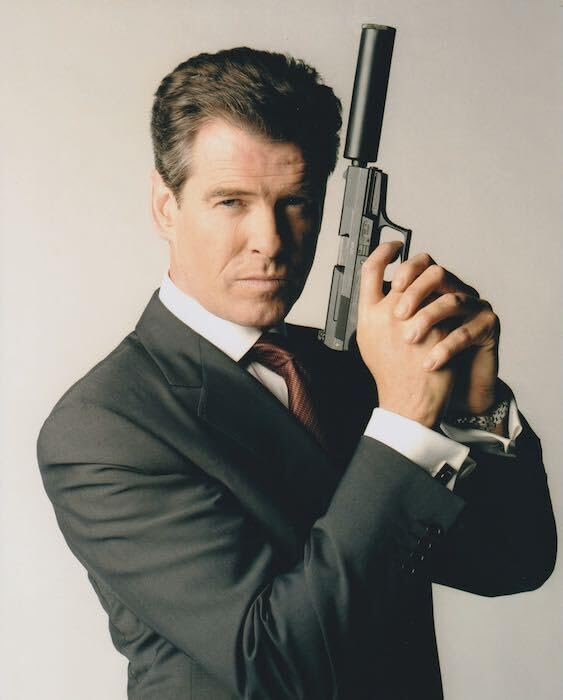 Amazon.co.jp: 007 ピアースブロスナン Pierce Brosnan 輸入